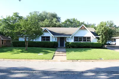 4900 Lake Hurst Drive, Waco, TX 76710 - Photo 1
