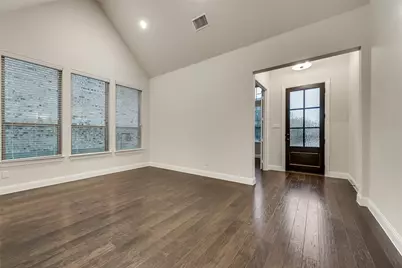 5901 The Esplanade Drive, McKinney, TX 75070 - Photo 9