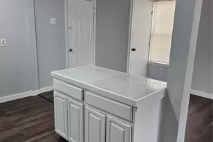2642 Anderson St, Dallas, TX 75215 - Photo 17