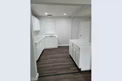 2642 Anderson Street, Dallas, TX 75215 - Photo 9