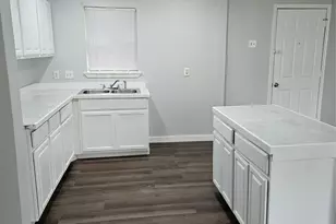 2642 Anderson St, Dallas, TX 75215 - Photo 9