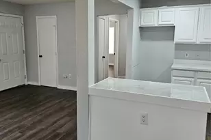 2642 Anderson St, Dallas, TX 75215 - Photo 5