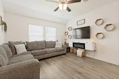 756 Daybreak Lane, Lavon, TX 75166 - Photo 5