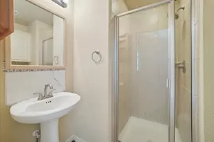 1121 Shearwater Ln, Garland, TX 75043 - Photo 9