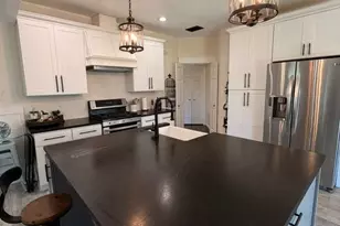 906 Busby, Cedar Hill, TX 75104 - Photo 9