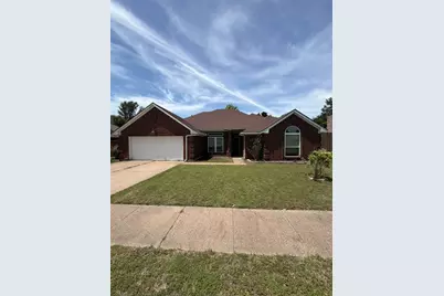906 Busby, Cedar Hill, TX 75104 - Photo 1