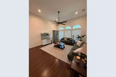 906 Busby, Cedar Hill, TX 75104 - Photo 5