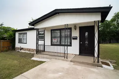 917 W Felix Street, Fort Worth, TX 76115 - Photo 3