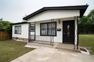 917 W Felix St, Fort Worth, TX 76115 - Photo 3