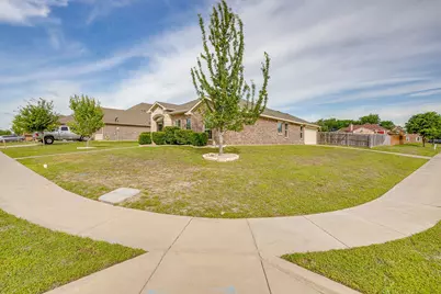 811 Carmen Ana Avenue, Grandview, TX 76050 - Photo 3