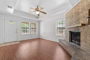 208 Lanham Ct, White Settlement, TX 76108 - Photo 7