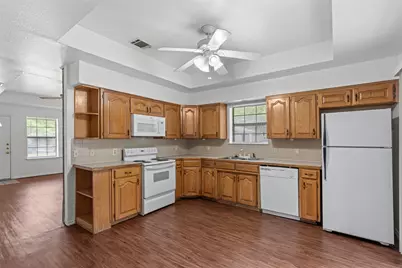 208 Lanham Court, White Settlement, TX 76108 - Photo 9
