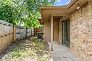 208 Lanham Ct, White Settlement, TX 76108 - Photo 21