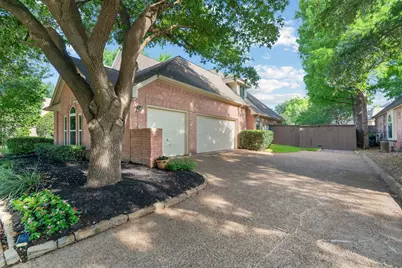 210 Highland Oaks Circle, Southlake, TX 76092 - Photo 3