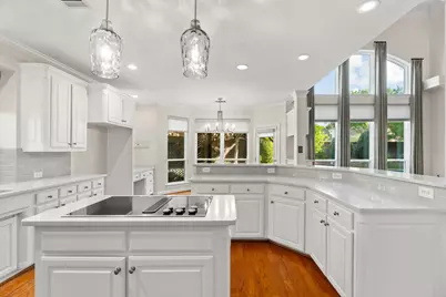 210 Highland Oaks Circle, Southlake, TX 76092 - Photo 9