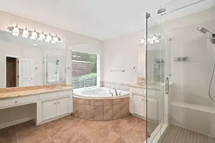 210 Highland Oaks Cir, Southlake, TX 76092 - Photo 19
