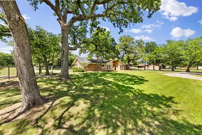 7808 Ileson Road, Aubrey, TX 76227 - Photo 25