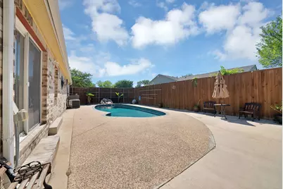 409 Roberts Avenue, Irving, TX 75060 - Photo 31