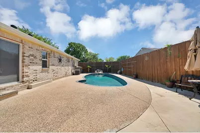 409 Roberts Avenue, Irving, TX 75060 - Photo 37