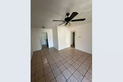 907 Broadway Avenue #23, Euless, TX 76040 - Photo 3