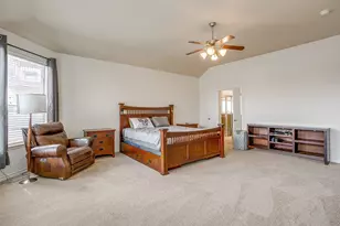 832 Peach Ln, Burleson, TX 76028 - Photo 15