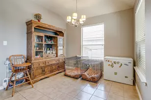 832 Peach Ln, Burleson, TX 76028 - Photo 7