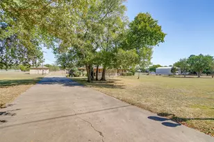 144 Trailwood Dr, Joshua, TX 76058 - Photo 37