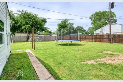 1601 Rindie Street, Irving, TX 75060 - Photo 27