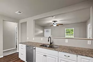 801 W Park Ave, Weatherford, TX 76086 - Photo 11