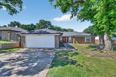 5619 Waterview Drive, Arlington, TX 76016 - Photo 1