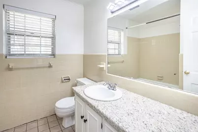 215 E Tennie Street, Gainesville, TX 76240 - Photo 21
