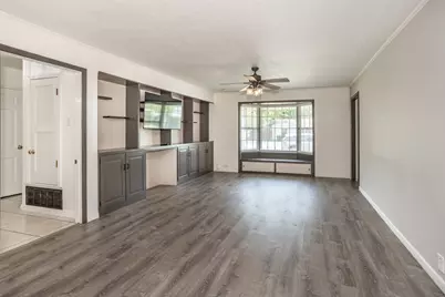 215 E Tennie Street, Gainesville, TX 76240 - Photo 7