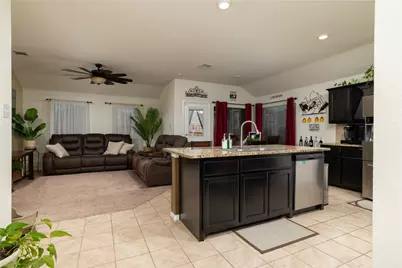 8413 Muddy Creek Drive, Fort Worth, TX 76131 - Photo 9