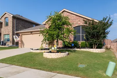 8413 Muddy Creek Drive, Fort Worth, TX 76131 - Photo 3