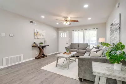 1909 Balla Way, Grand Prairie, TX 75051 - Photo 13