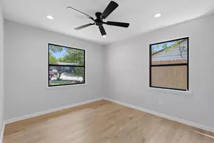 12039 Schroeder Rd, Dallas, TX 75243 - Photo 23