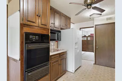 1014 Green Valley Lane, Duncanville, TX 75137 - Photo 11
