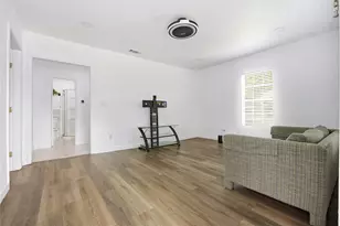 1308 Meadow Park Dr, White Settlement, TX 76108 - Photo 7