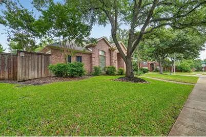 6864 Bushnell Drive, Plano, TX 75024 - Photo 3