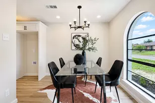 9815 Sophora Cir, Dallas, TX 75249 - Photo 5