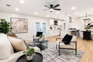 9815 Sophora Cir, Dallas, TX 75249 - Photo 13