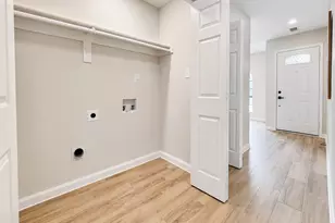 9815 Sophora Cir, Dallas, TX 75249 - Photo 29