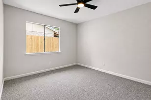 9815 Sophora Cir, Dallas, TX 75249 - Photo 27