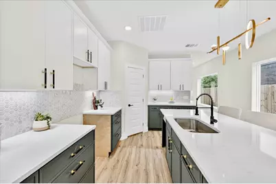 2505 Pennsylvania Avenue, Dallas, TX 75215 - Photo 17
