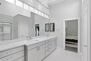 9123 Valley Chapel Ln, Dallas, TX 75220 - Photo 9