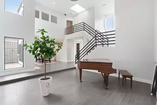 9123 Valley Chapel Ln, Dallas, TX 75220 - Photo 5