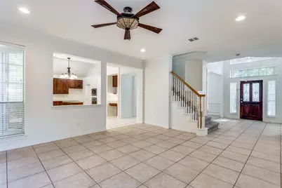 2021 Broadleaf Drive, Arlington, TX 76001 - Photo 9