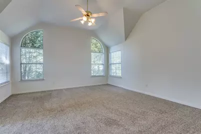 2021 Broadleaf Drive, Arlington, TX 76001 - Photo 5