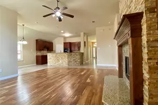 8133 Black Sumac Dr, Fort Worth, TX 76131 - Photo 5