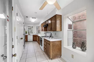 2925 Waterfront Dr, Garland, TX 75042 - Photo 11